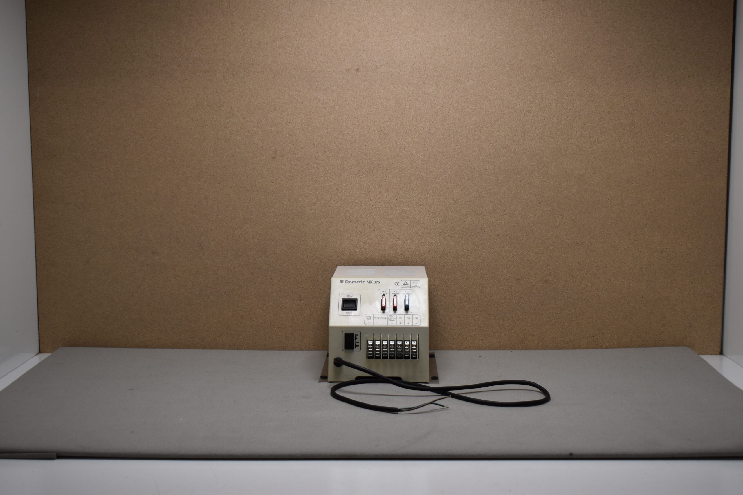 Dometic MK375 Wechselrichter