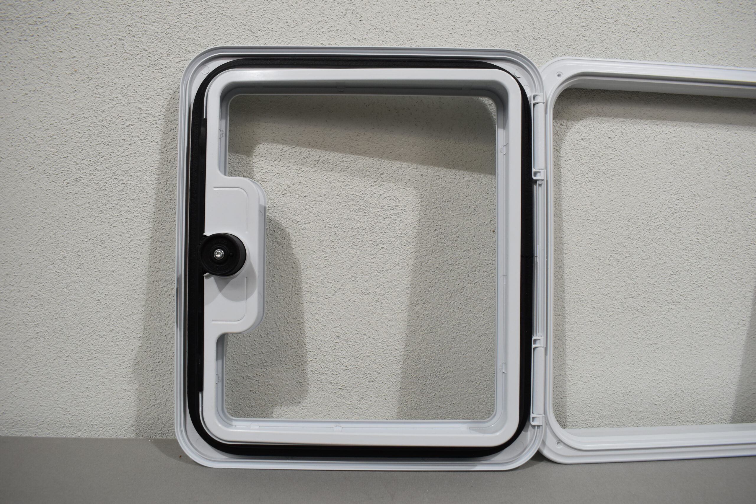 Serviceklappe Kassettentoilette 370x320mm weiß