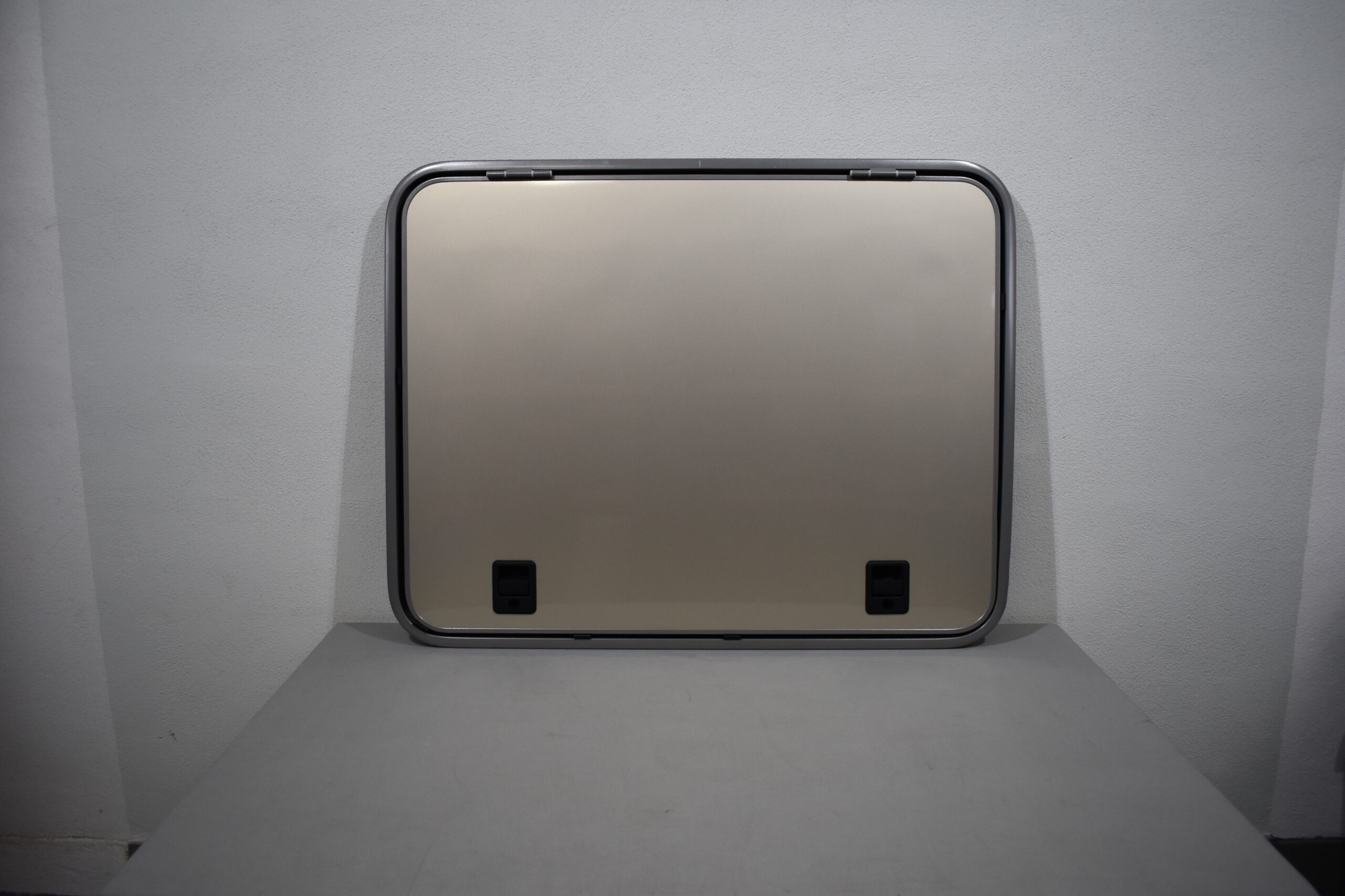 Serviceklappe 855x1105mm gold