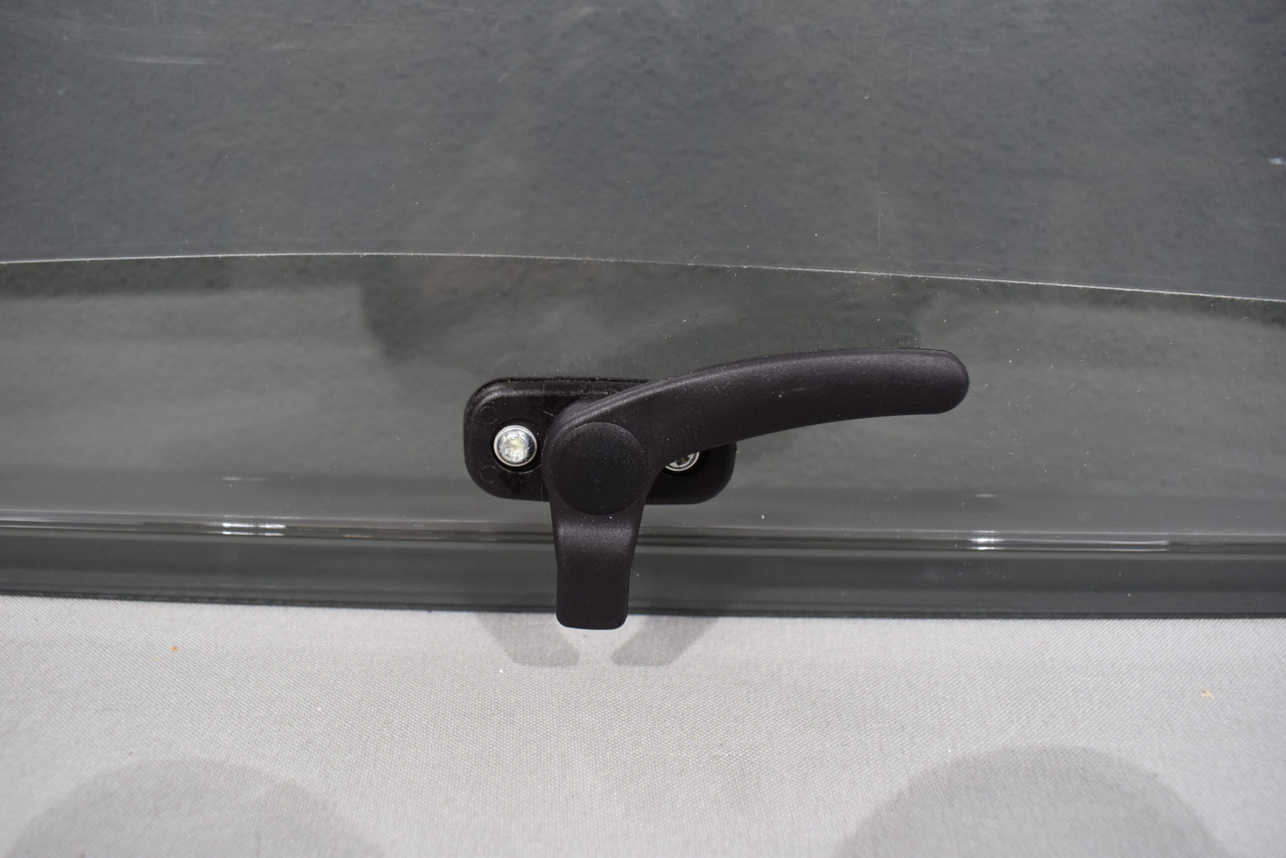 Dometic Ausstellscheibe 700x520mm