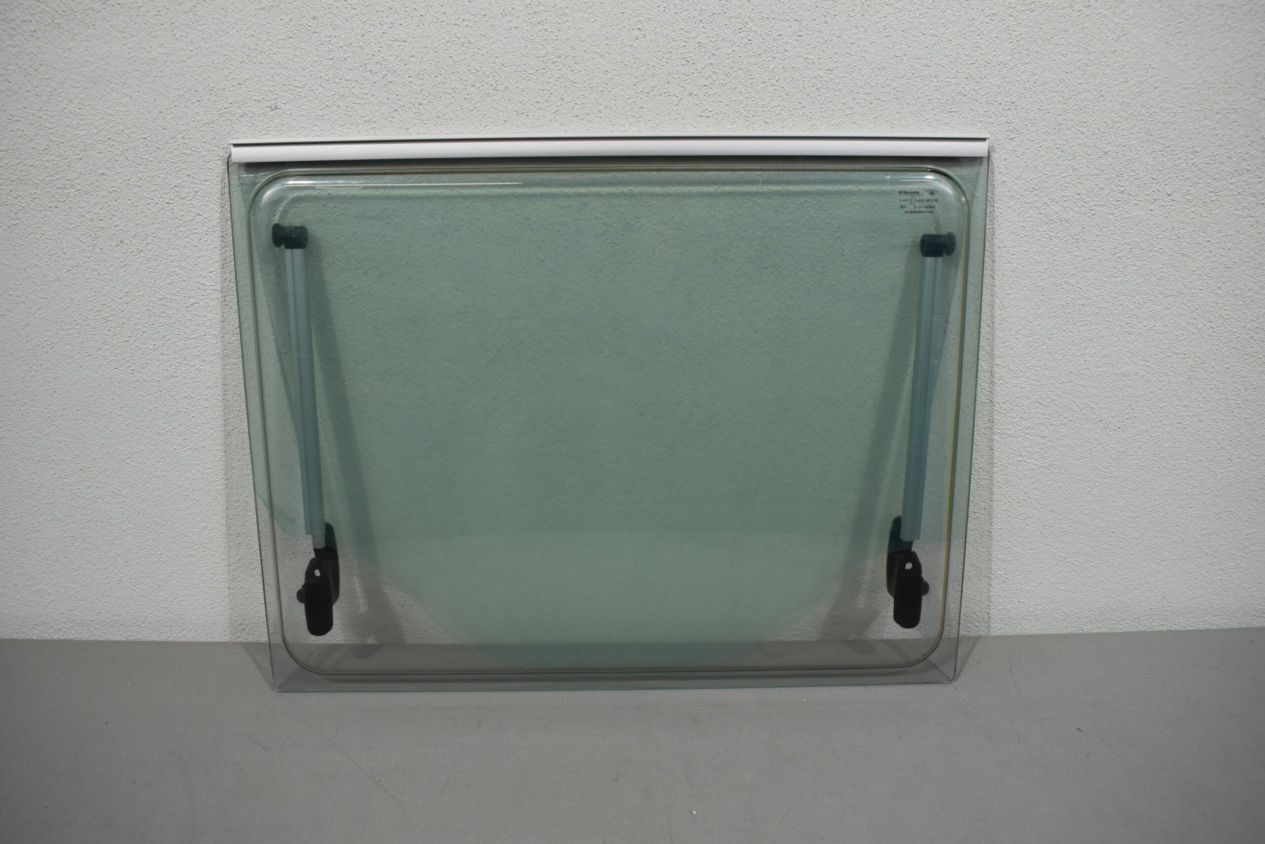 Dometic Ausstellscheibe 600x500mm