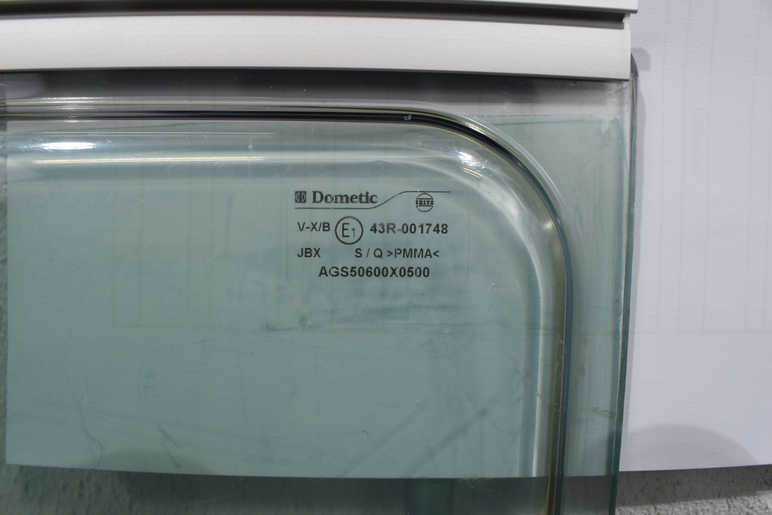 Dometic Ausstellscheibe 600x500mm