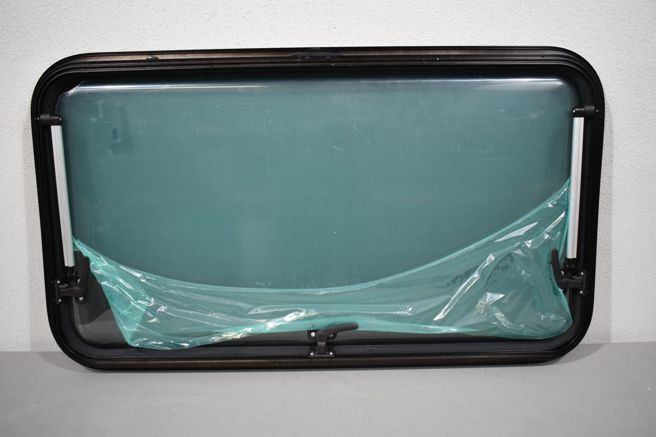 Dometic Ausstellfenster 900x500mm schwarz