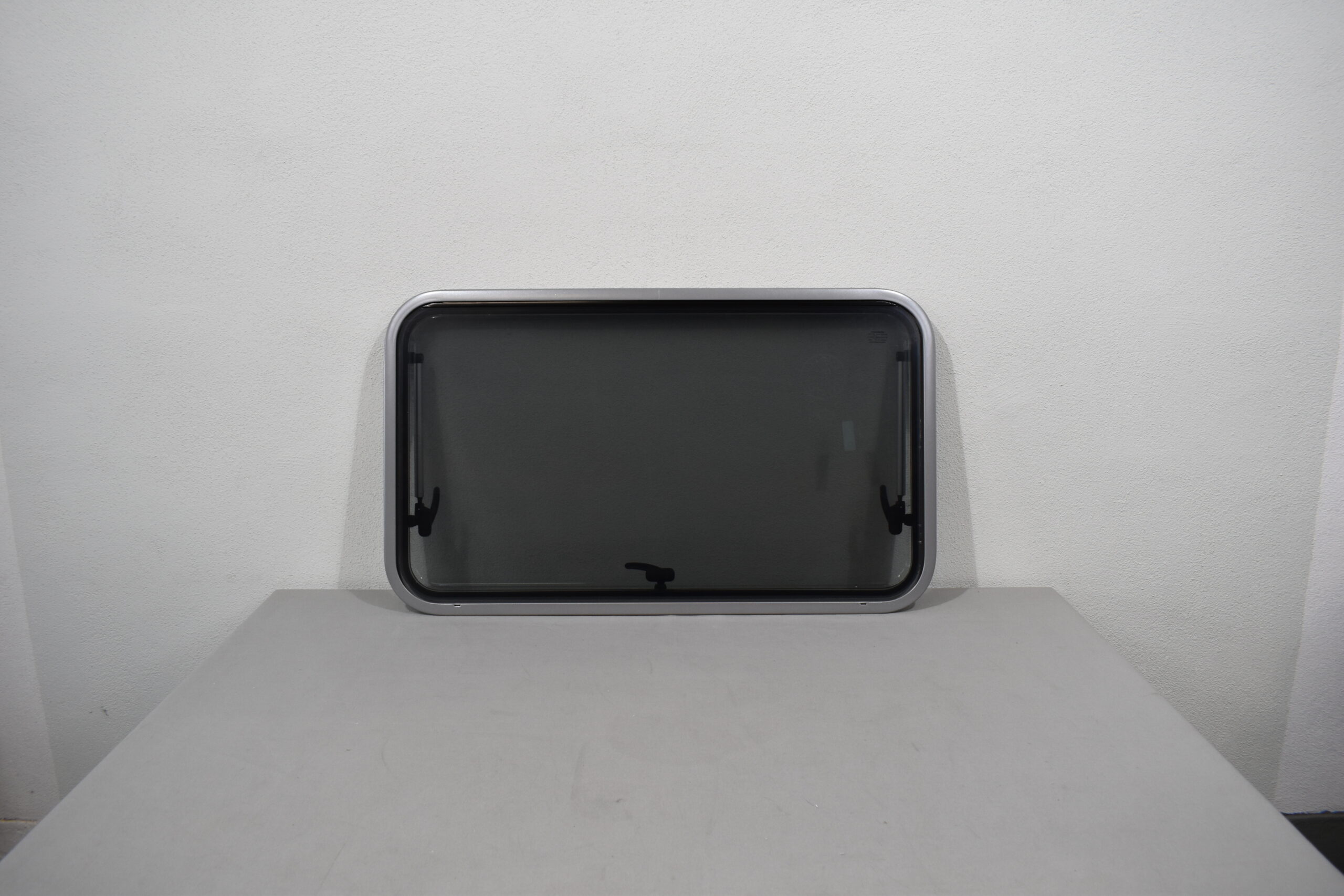 Dometic Ausstellfenster 900x520mm grau