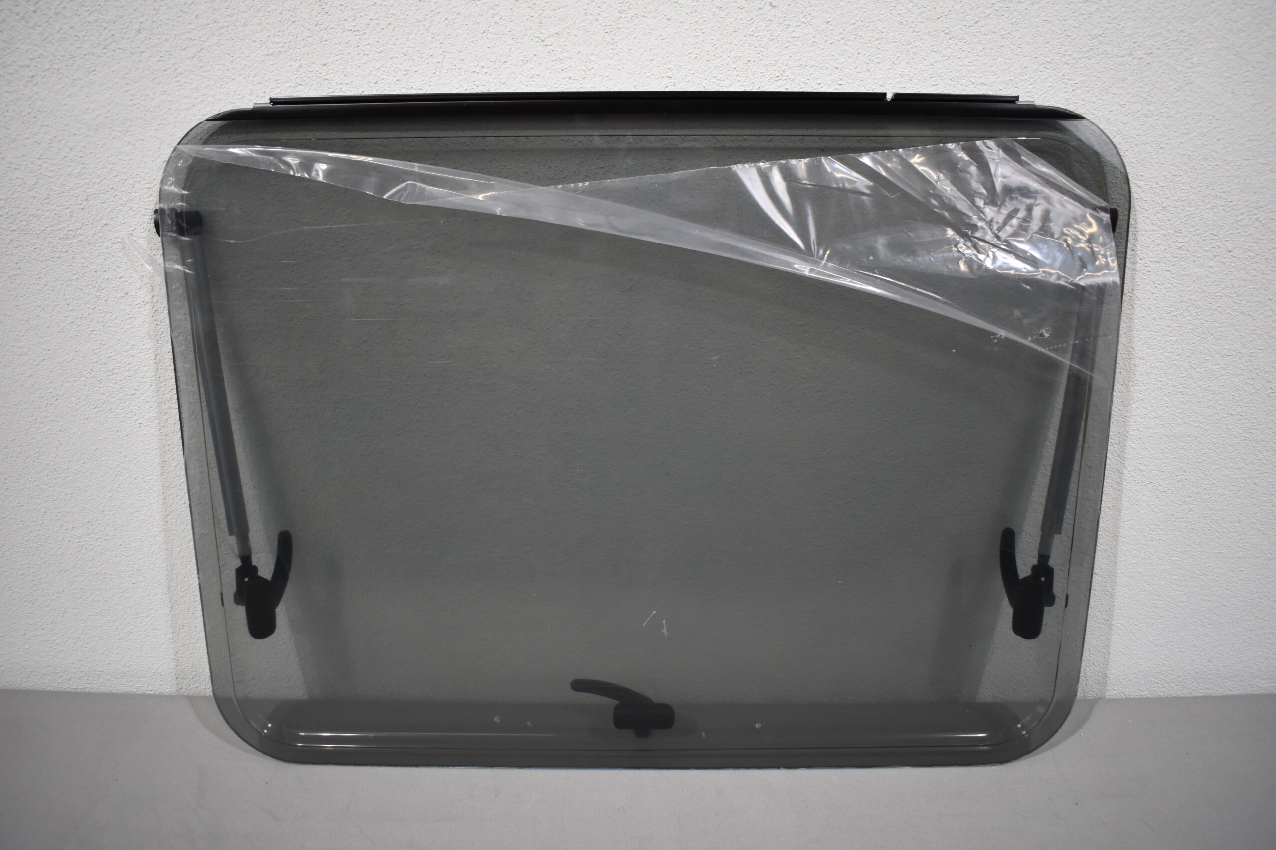 Dometic Ausstellscheibe 700x520mm