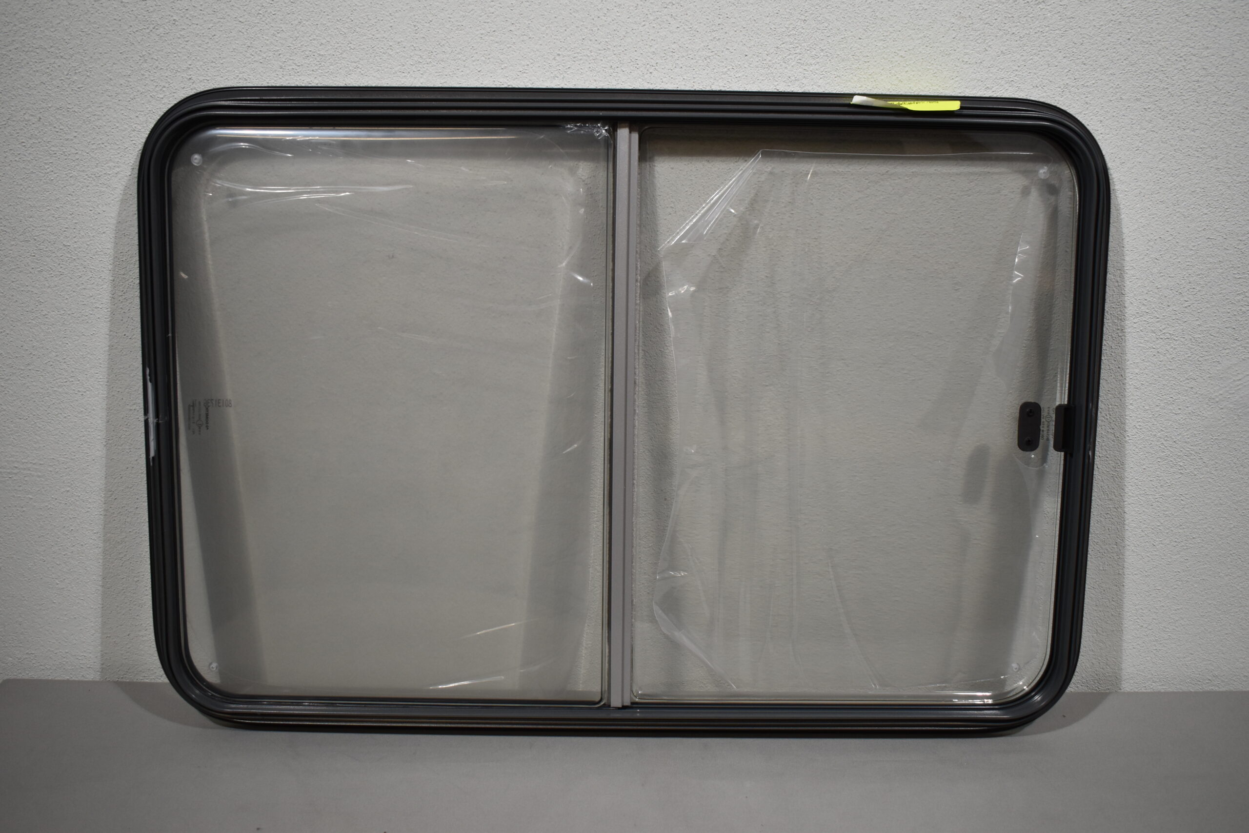 Dometic Schiebefenster 900x600mm