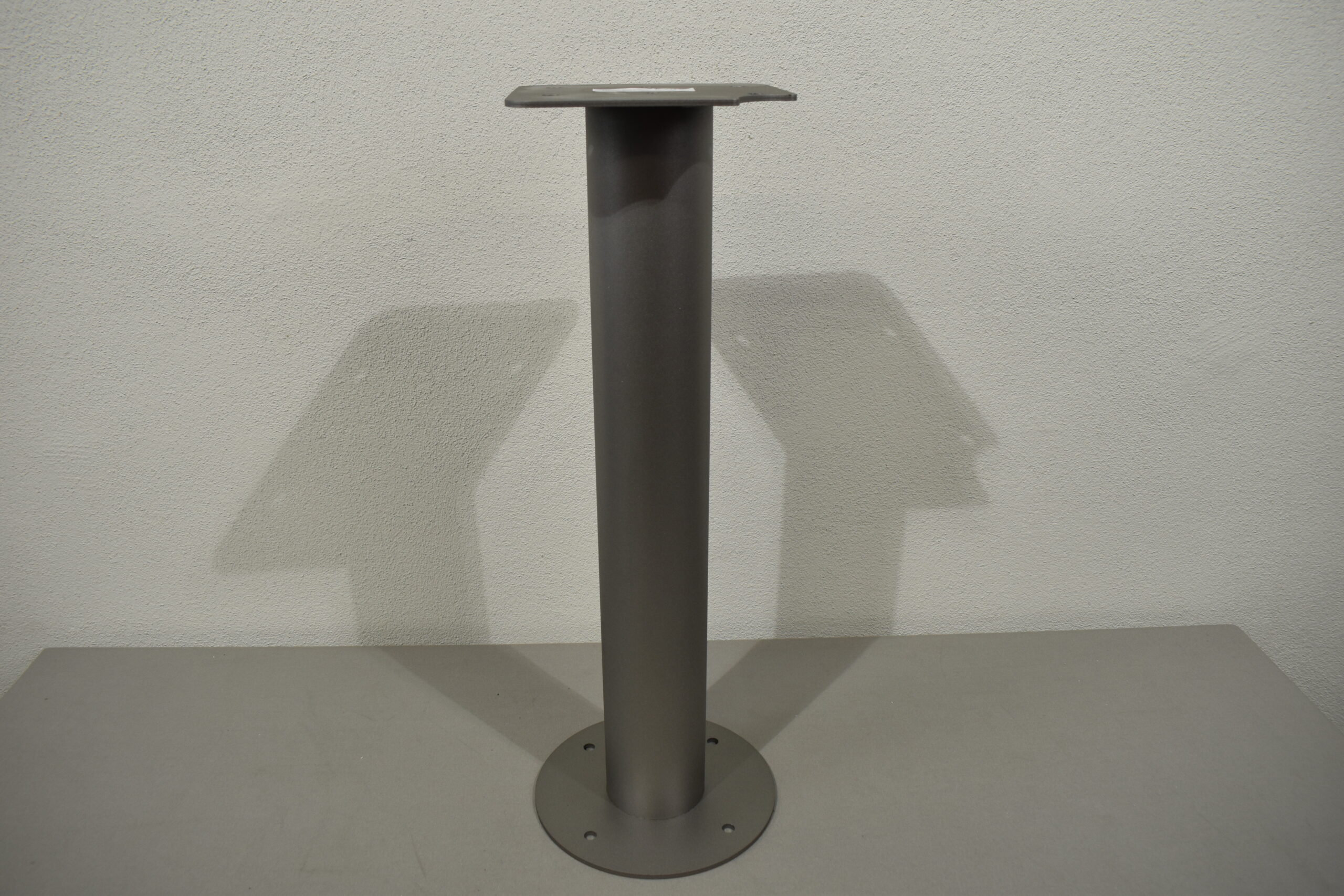 Tischbein silber 615mm