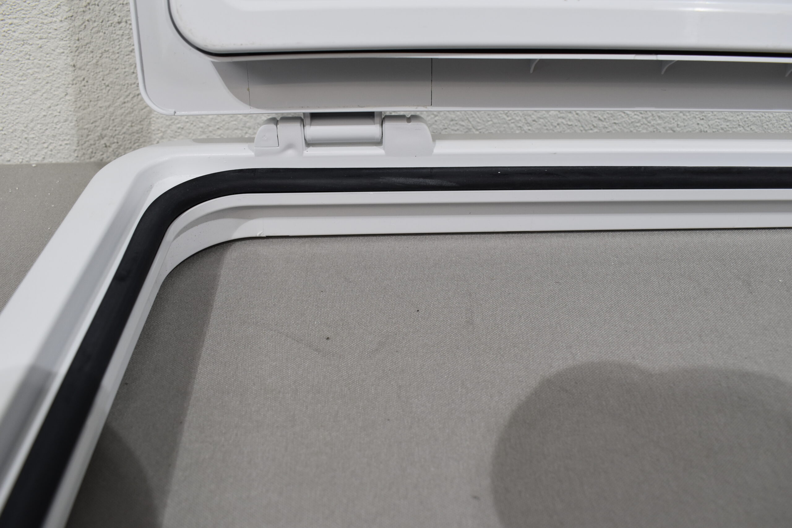 Klappenrahmen Kunststoff 345x735mm weiß