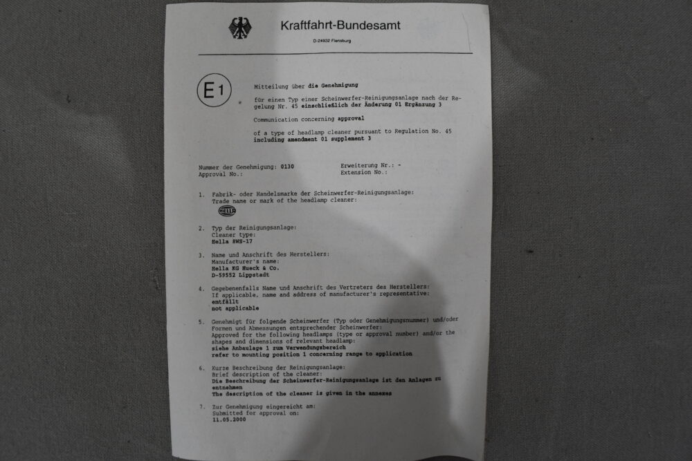 Hella Scheinwerfer-Reinigungsanlage