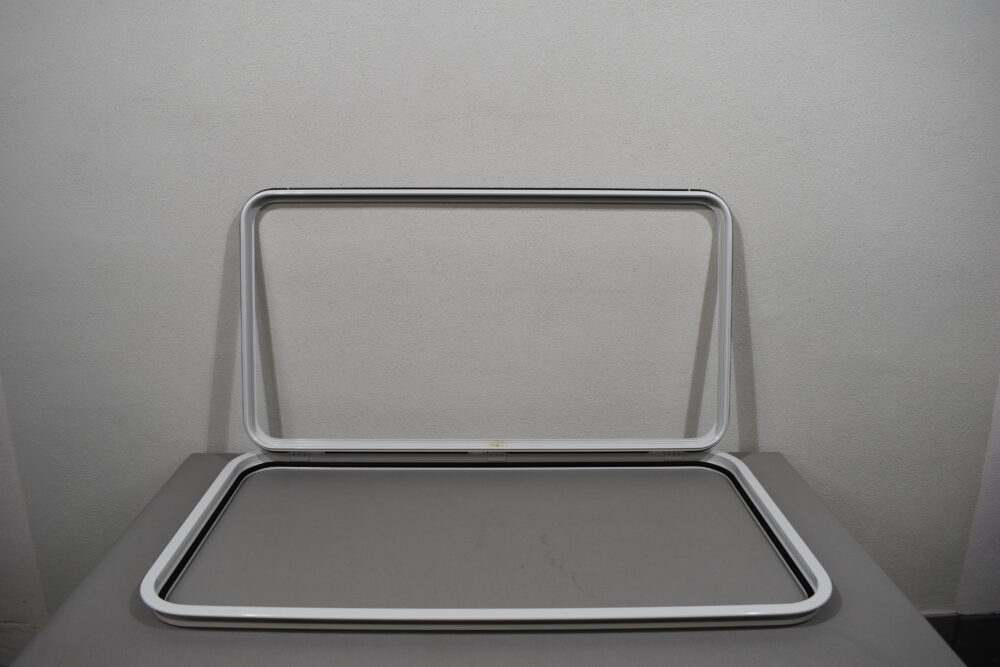 Klappenrahmen 1130x630mm weiß
