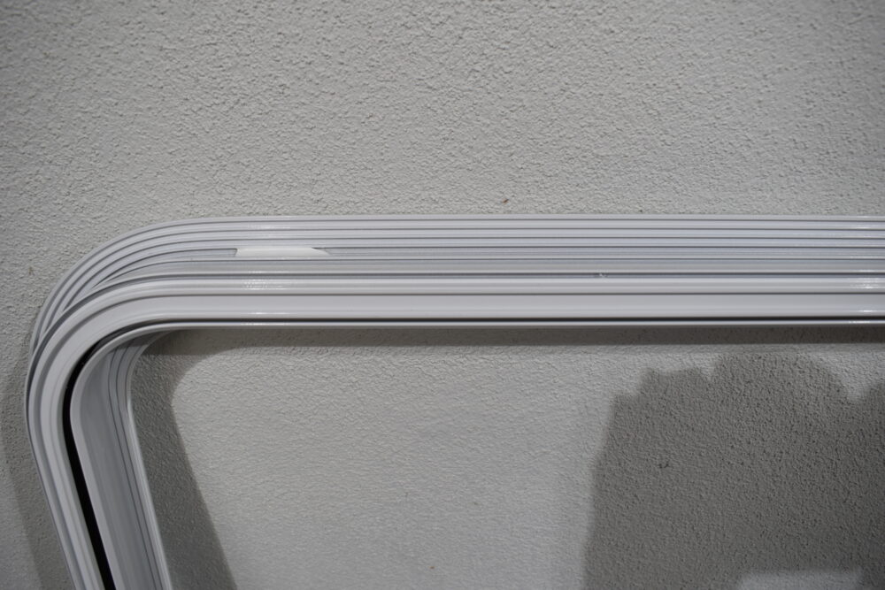 Klappenrahmen 1130x630mm weiß