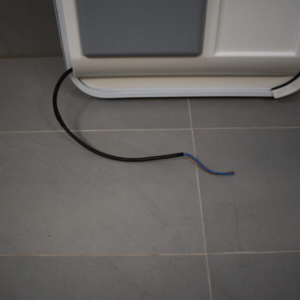 Wohnmobil Aufbautür 570x1800mm weiß