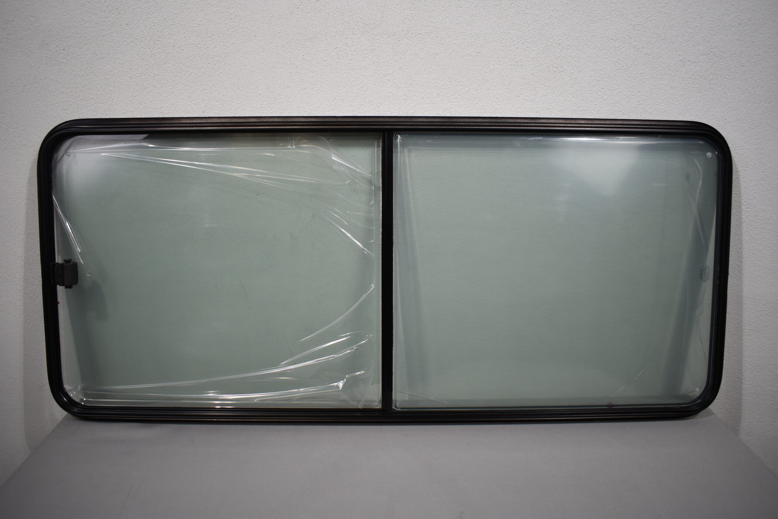 Dometic Schiebefenster S7 1400x600mm schwarz