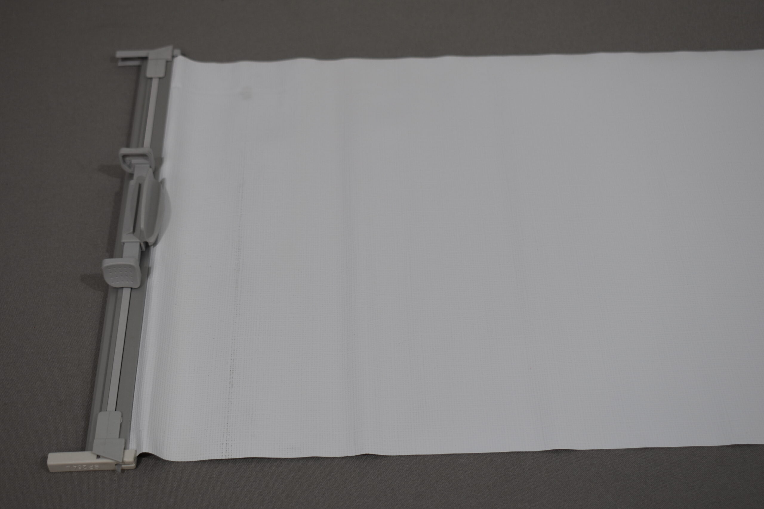 Verdunklungs-Rollo 320x1110mm weiß