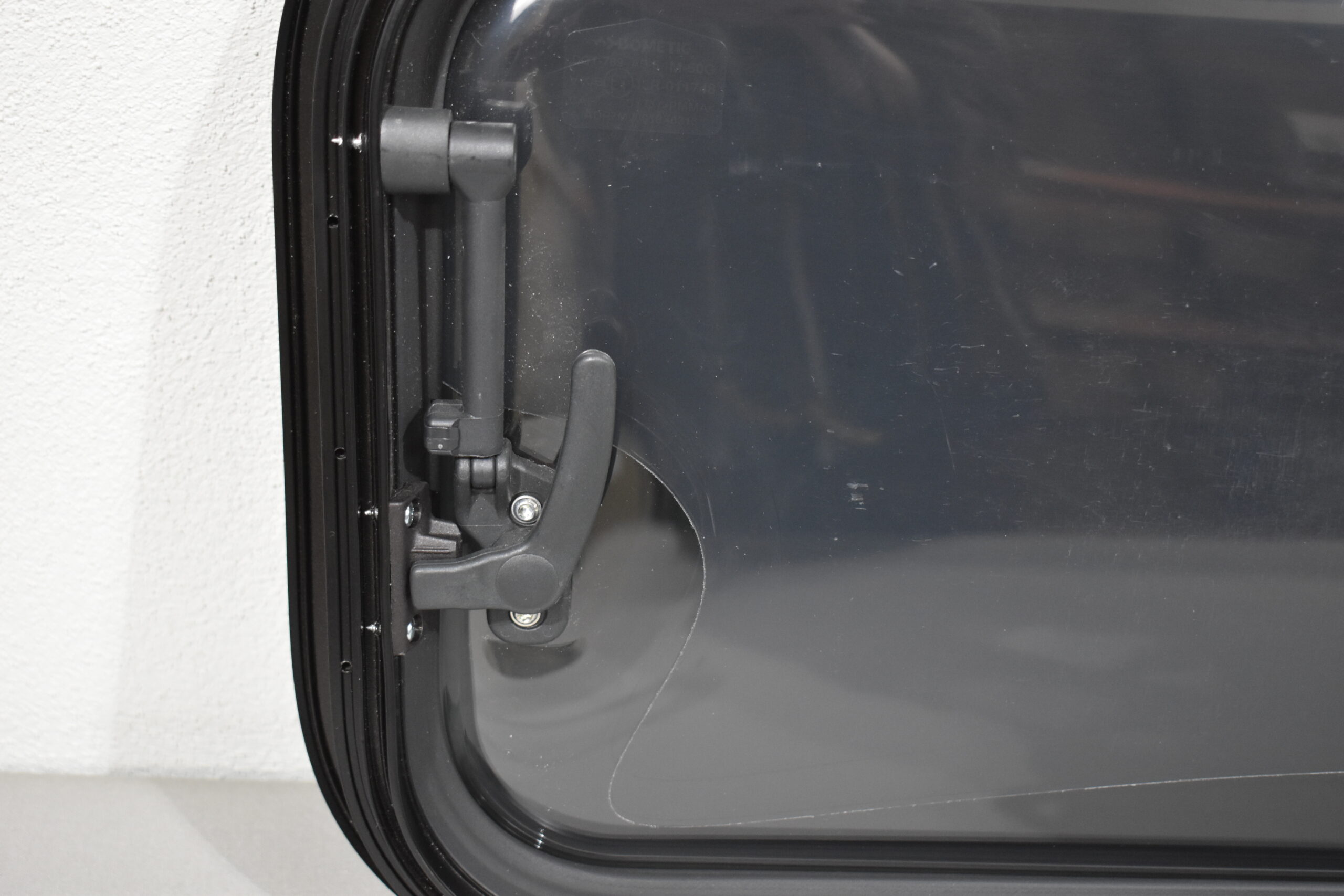 Dometic Ausstellfenster S7 818x315mm schwarz