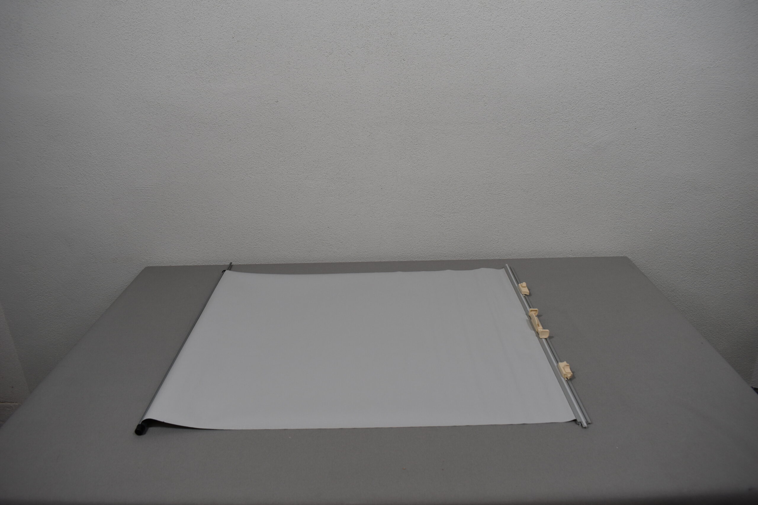 Verdunklungs-Rollo 645x805mm grau