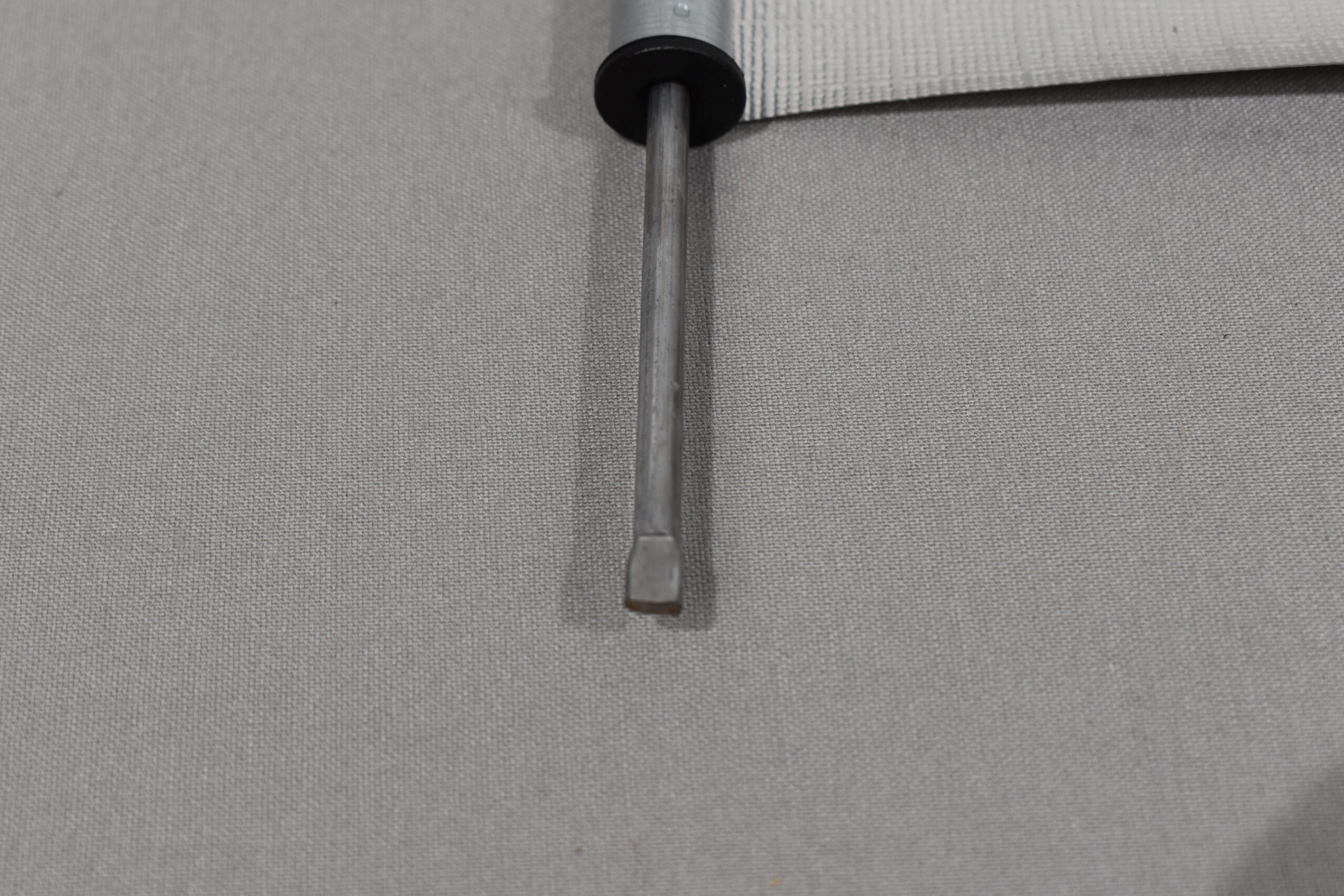 Verdunklungs-Rollo 645x805mm grau