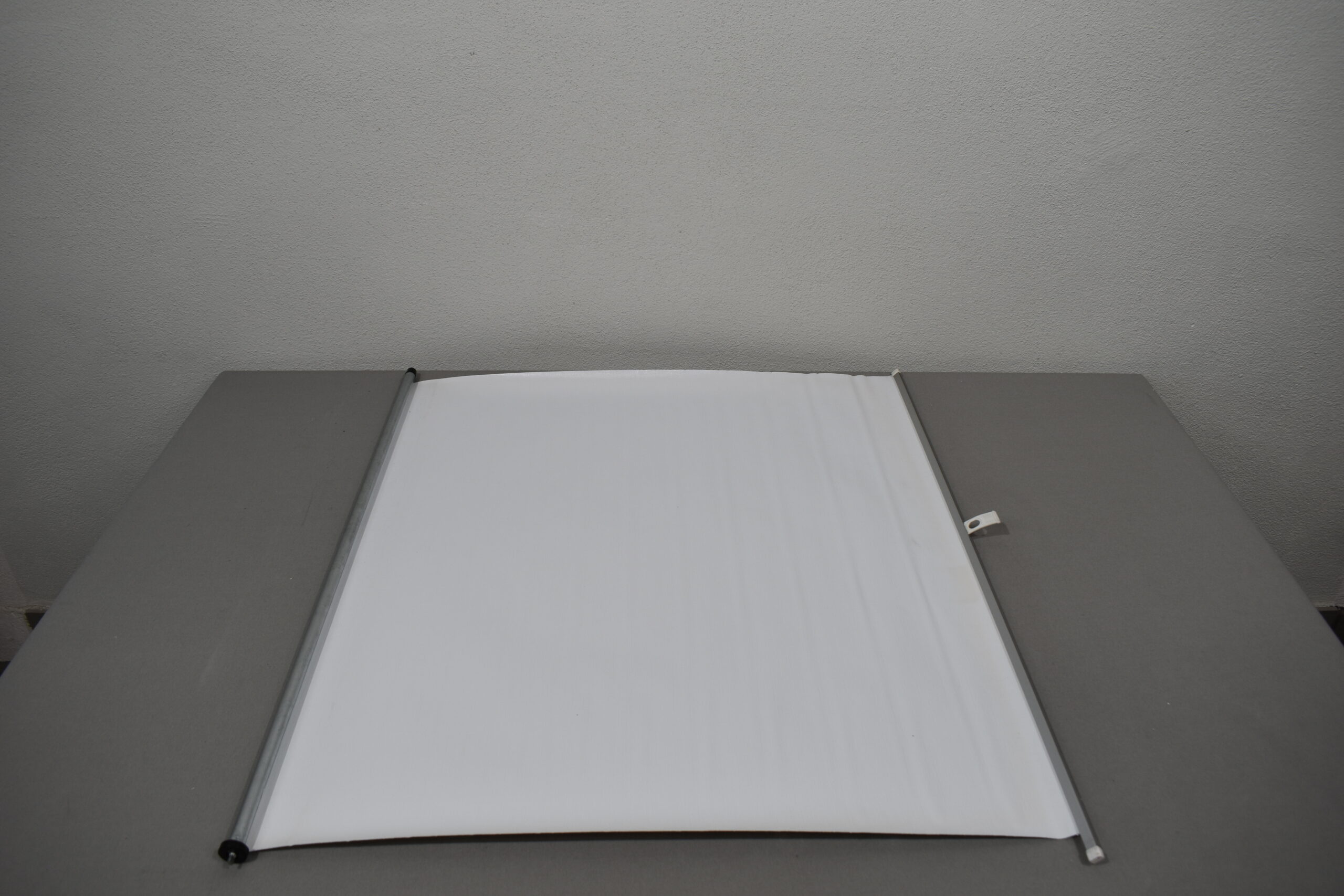 Verdunklungs-Rollo 800x730mm Alu