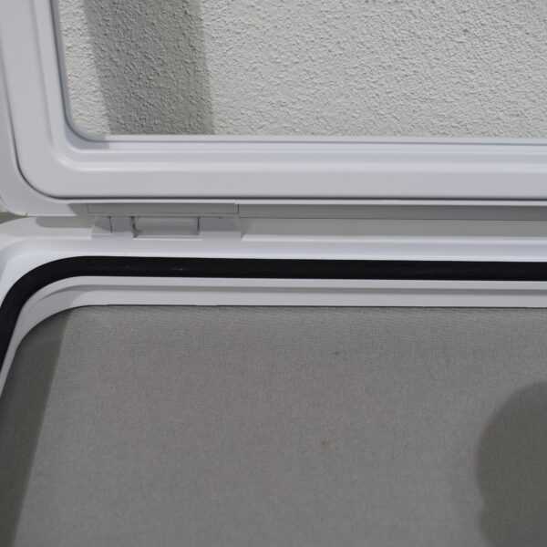 Serviceklappe 700x405mm weiß