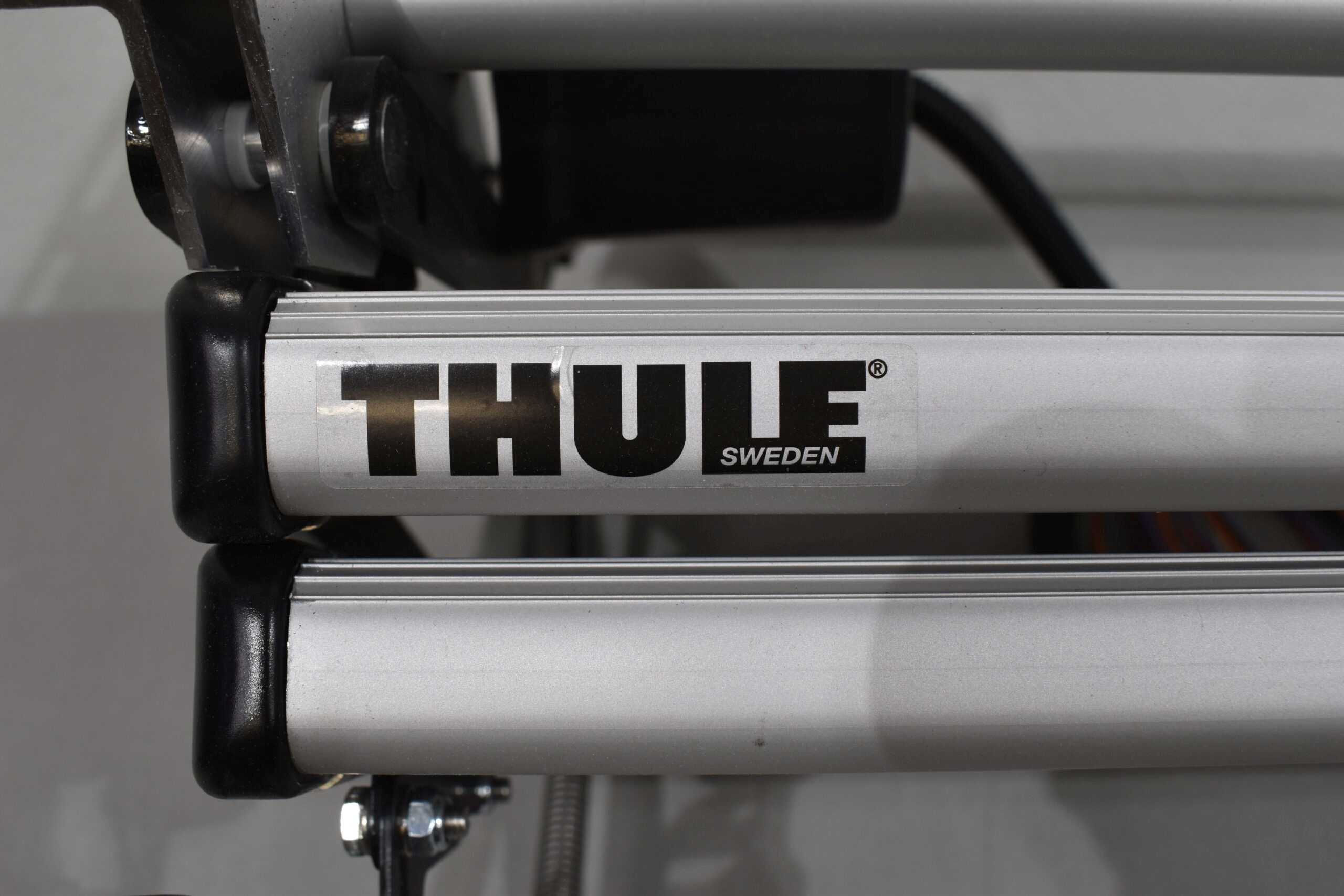 Thule Elektrisch ausfahrende Trittstufe DBL Step 12Volt650 Flair MJ15