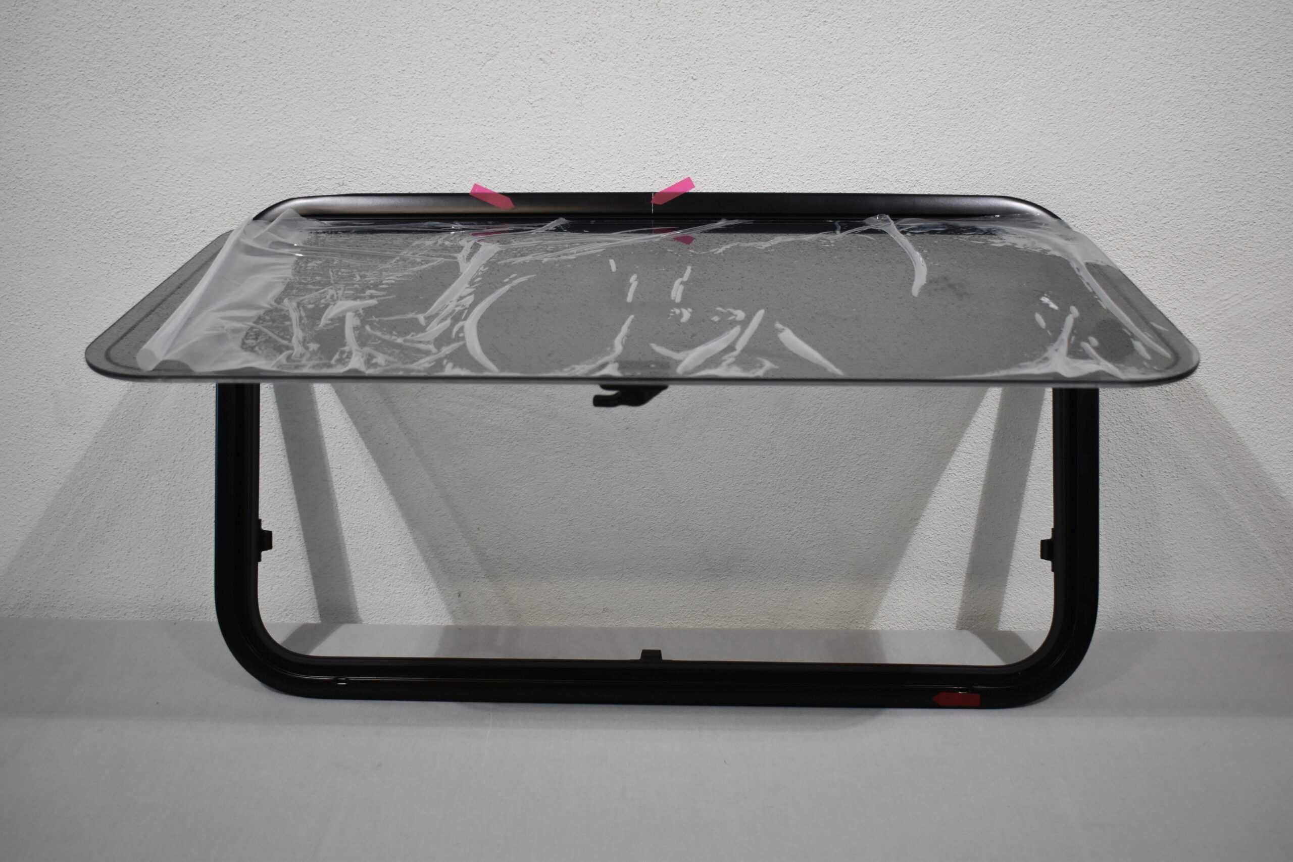 Dometic Ausstellfenster 700x400mm schwarz