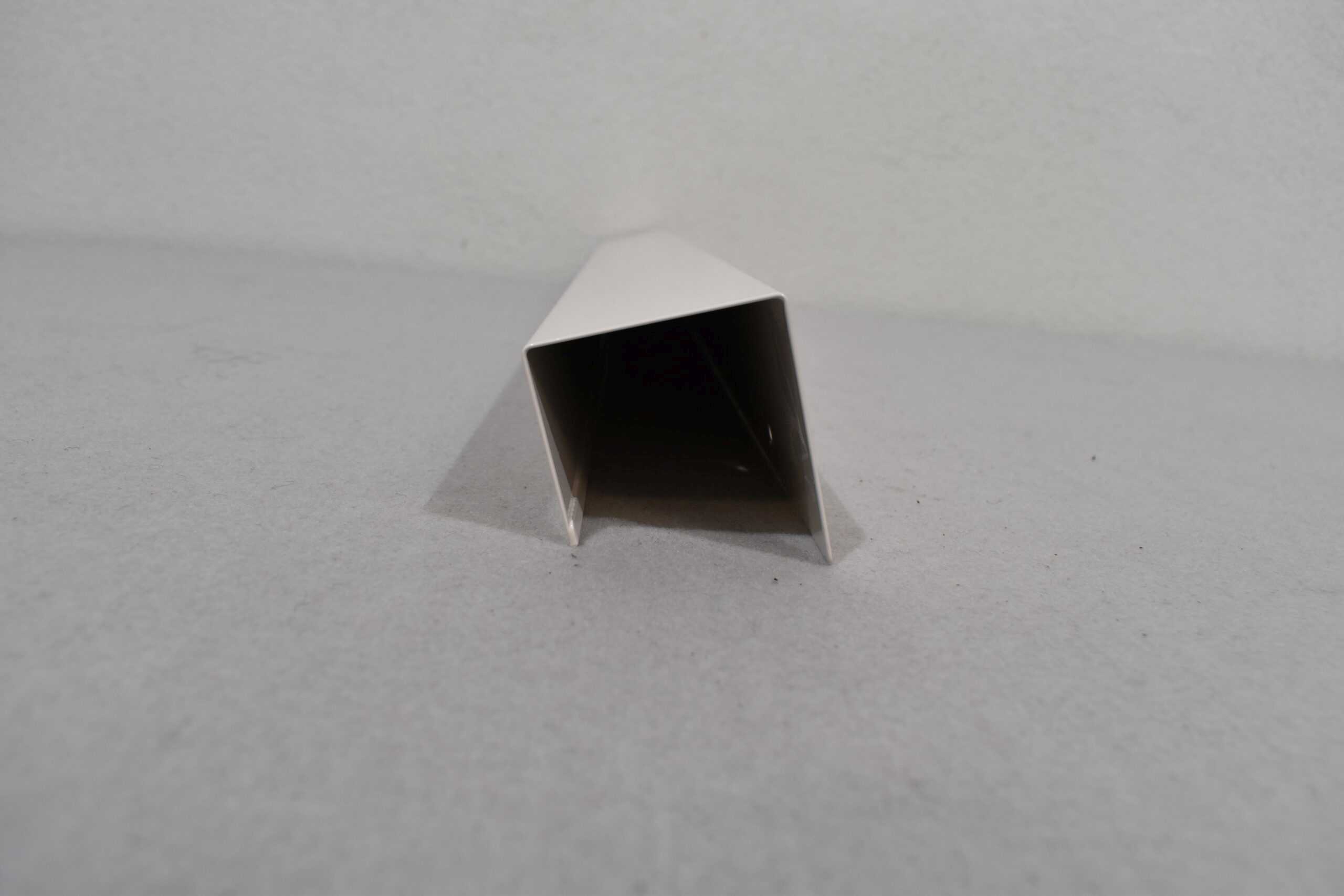 Aufbautür-Verkleidung/Abdeckblech Gasfeder 50x652x55mm