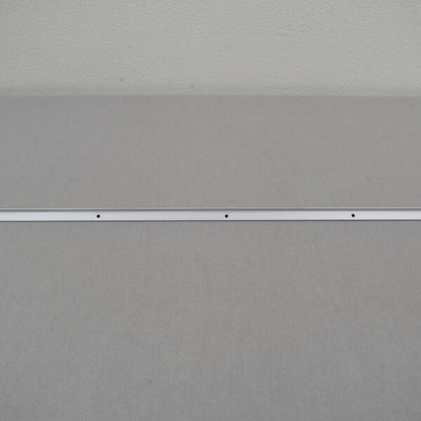 Dometic Scharnierleiste zum Einhängen von C4 Fenster 900x550mm