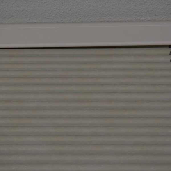 Verdunklungsrollo Fahrerseite 900x1125mm weiß