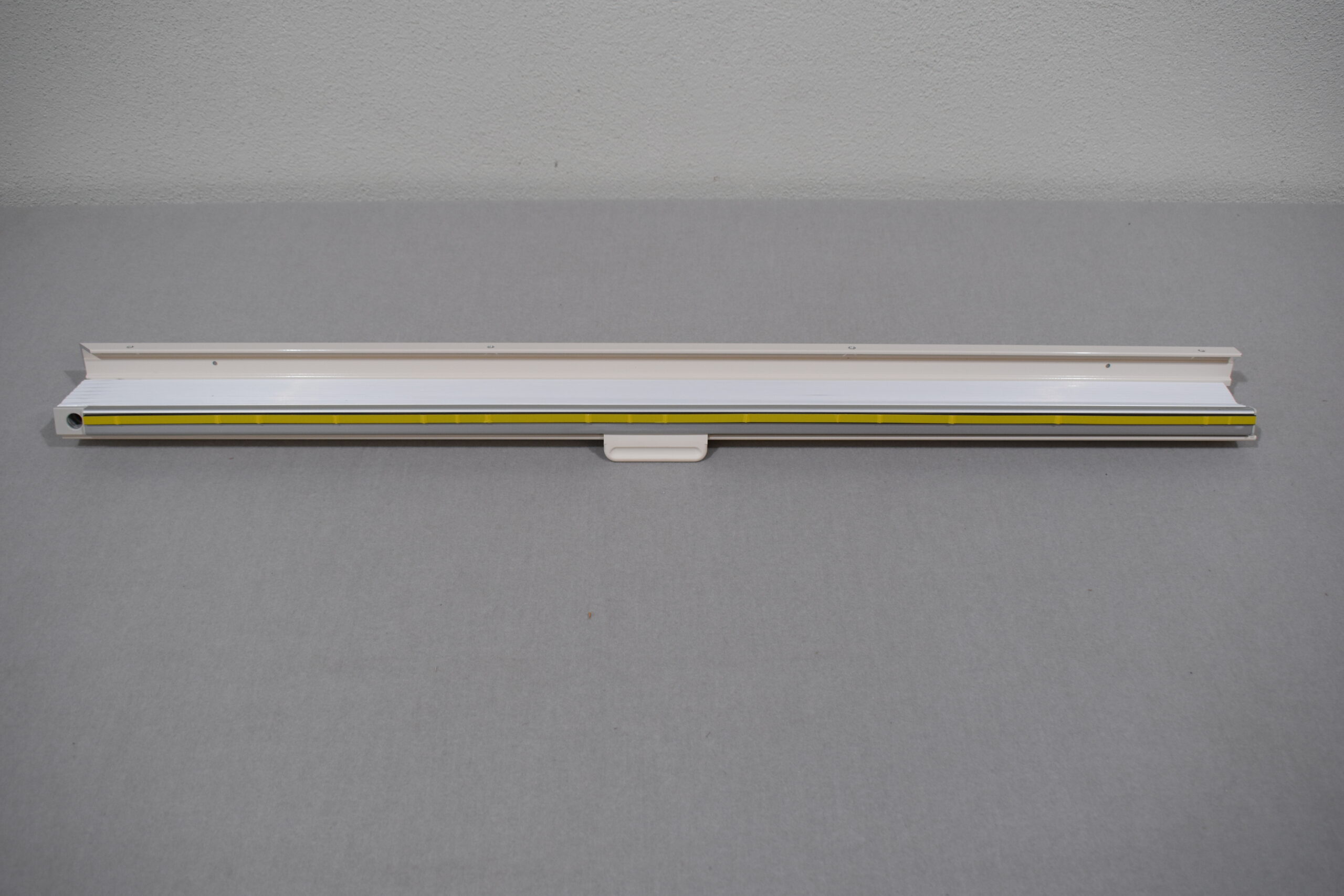 Verdunklungsrollo Fahrerseite 900x1125mm weiß