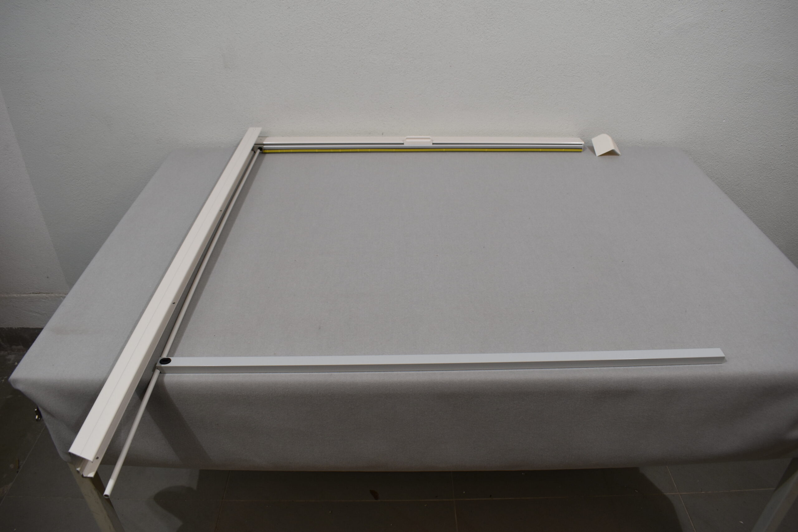 Verdunklungsrollo Beifahrerseite 900x1125mm weiß