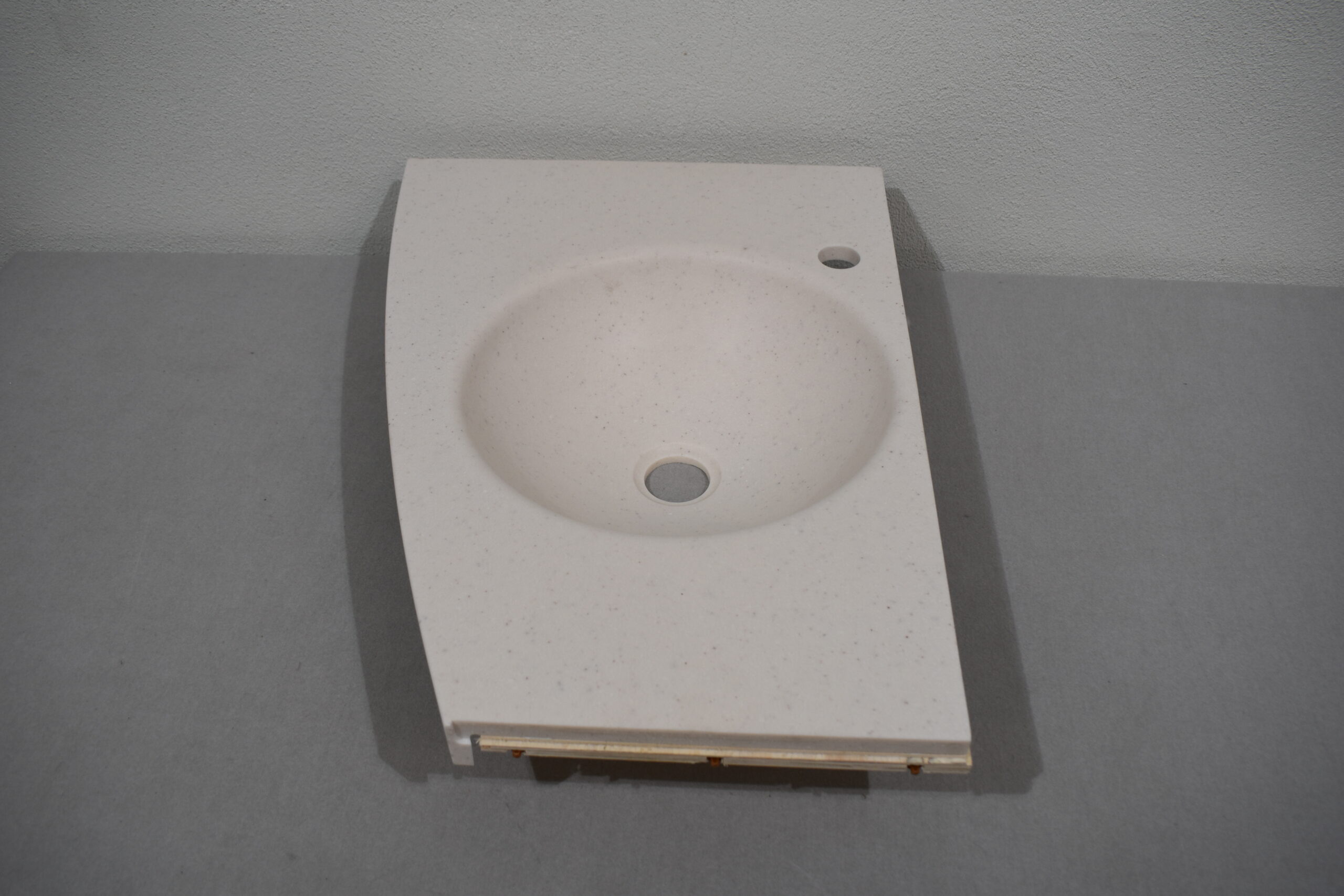 Waschbeckenplatte 41x285x610mm