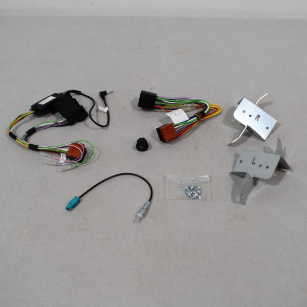 Caratec CIT200 Install Einbausatz für Ford Transit