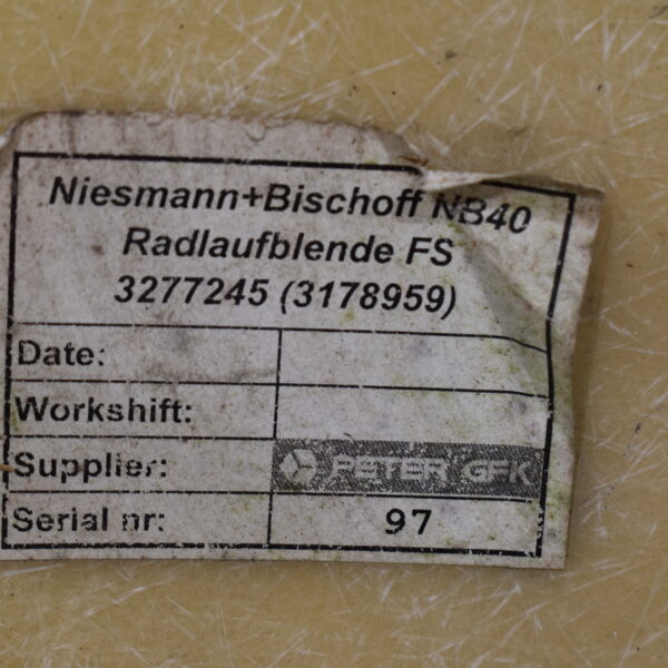 Niesmann und Bischoff i Smove 2021-2024 Radlaufblende Fahrerseite; hell grau