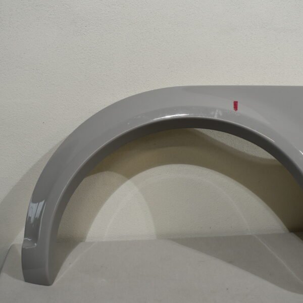 Niesmann und Bischoff i Smove 2021-2024 Radlaufblende Beifahrerseite; hell grau