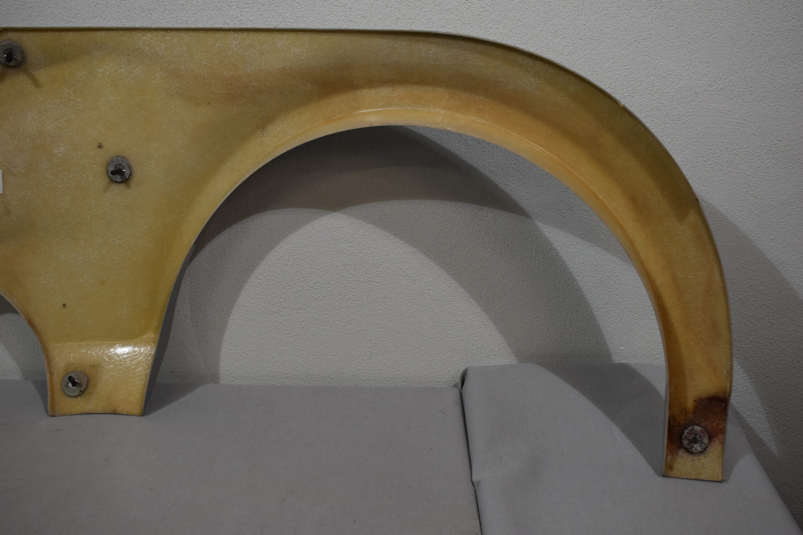 Niesmann und Bischoff i Smove 2021-2024 Radlaufblende Beifahrerseite; hell grau