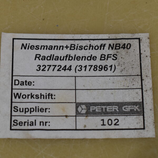 Niesmann und Bischoff i Smove 2021-2024 Radlaufblende Beifahrerseite; hell grau