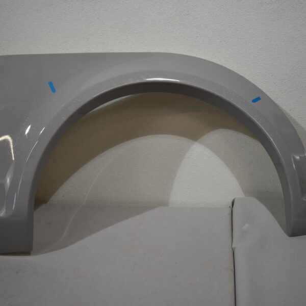 Niesmann und Bischoff i Smove 2021-2024 Radlaufblende Fahrerseite; hell grau