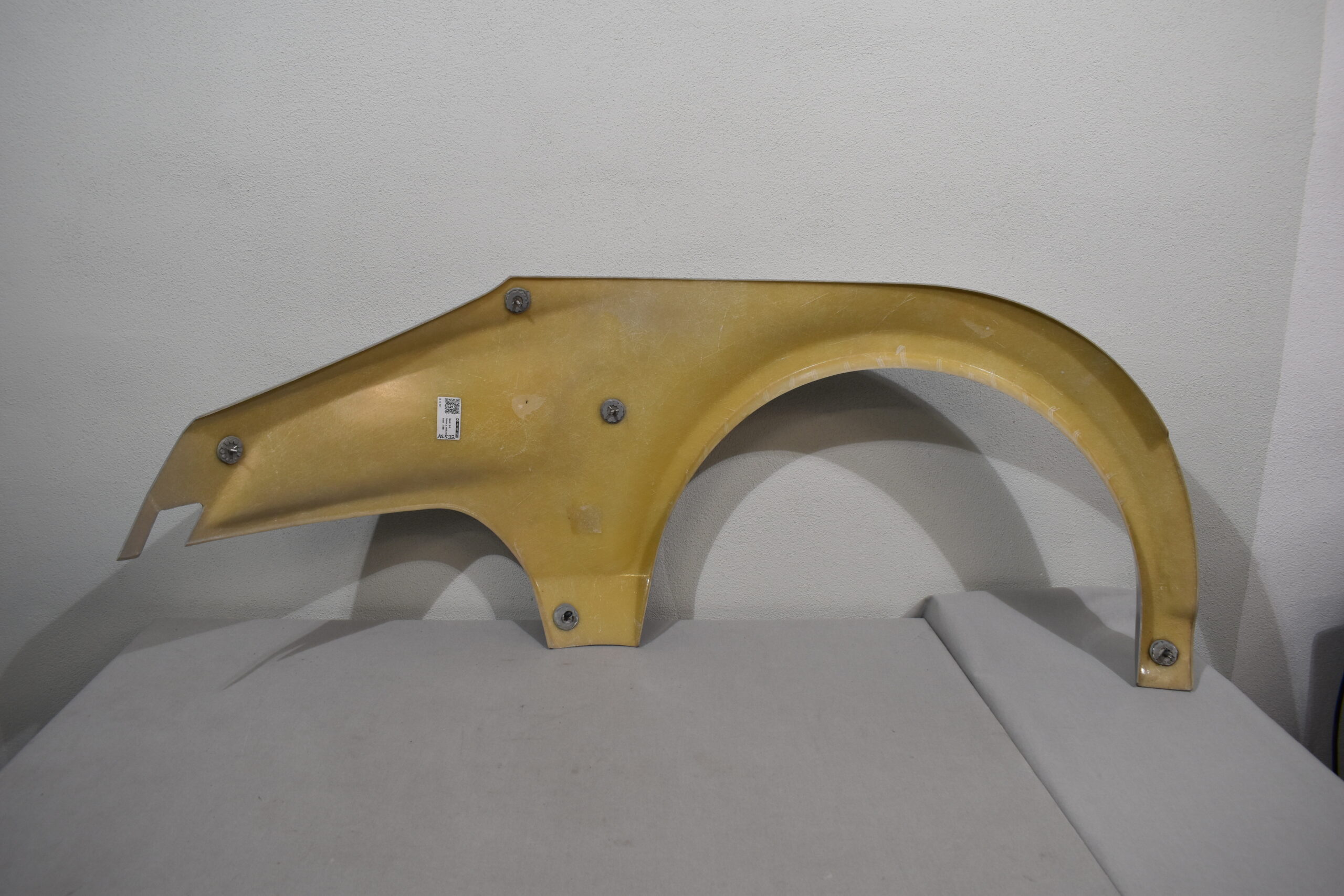 Niesmann und Bischoff i Smove 2021-2024 Radlaufblende Beifahrerseite; hell grau