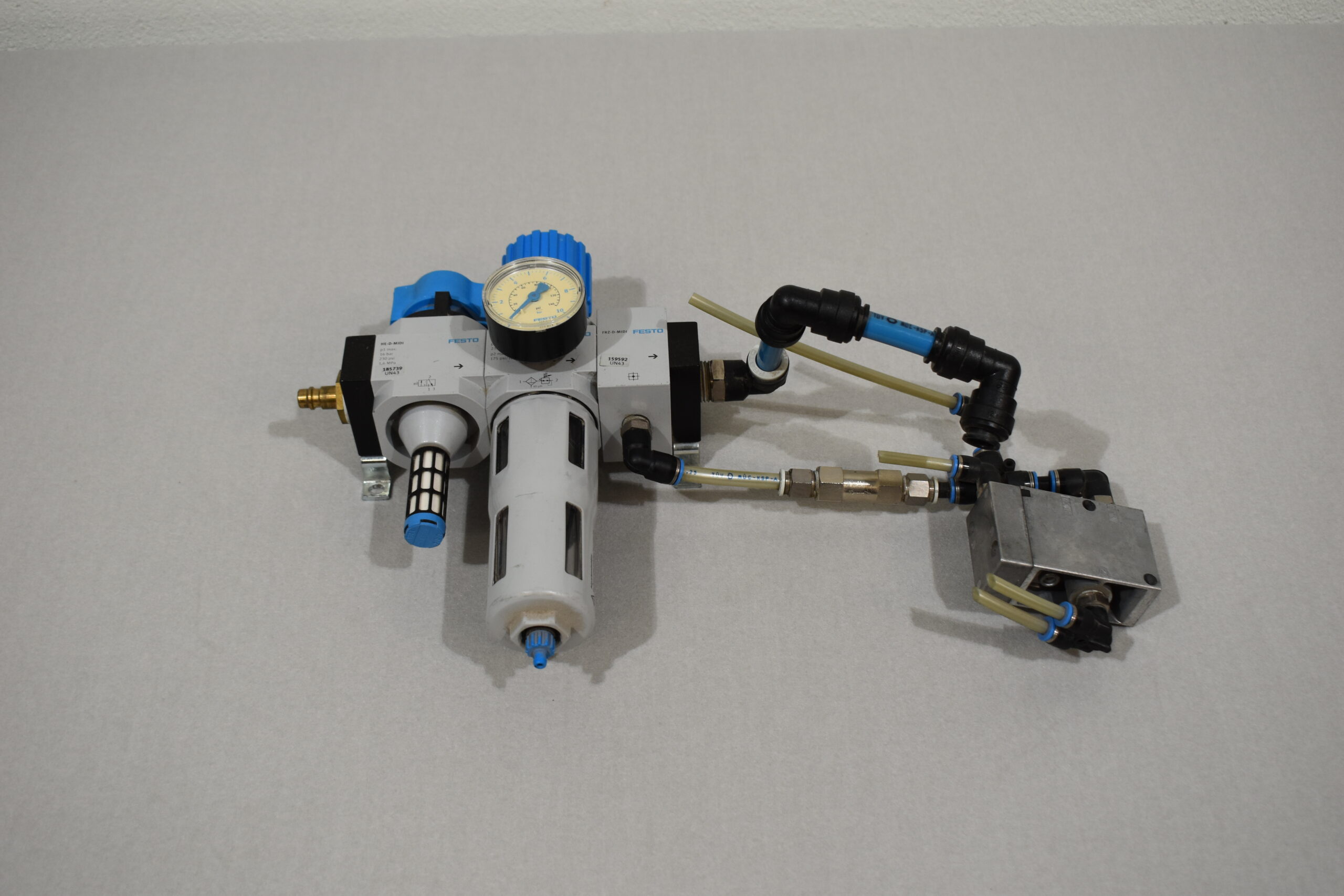 Festo Wartungseinheit Midi mit Verteilerblock