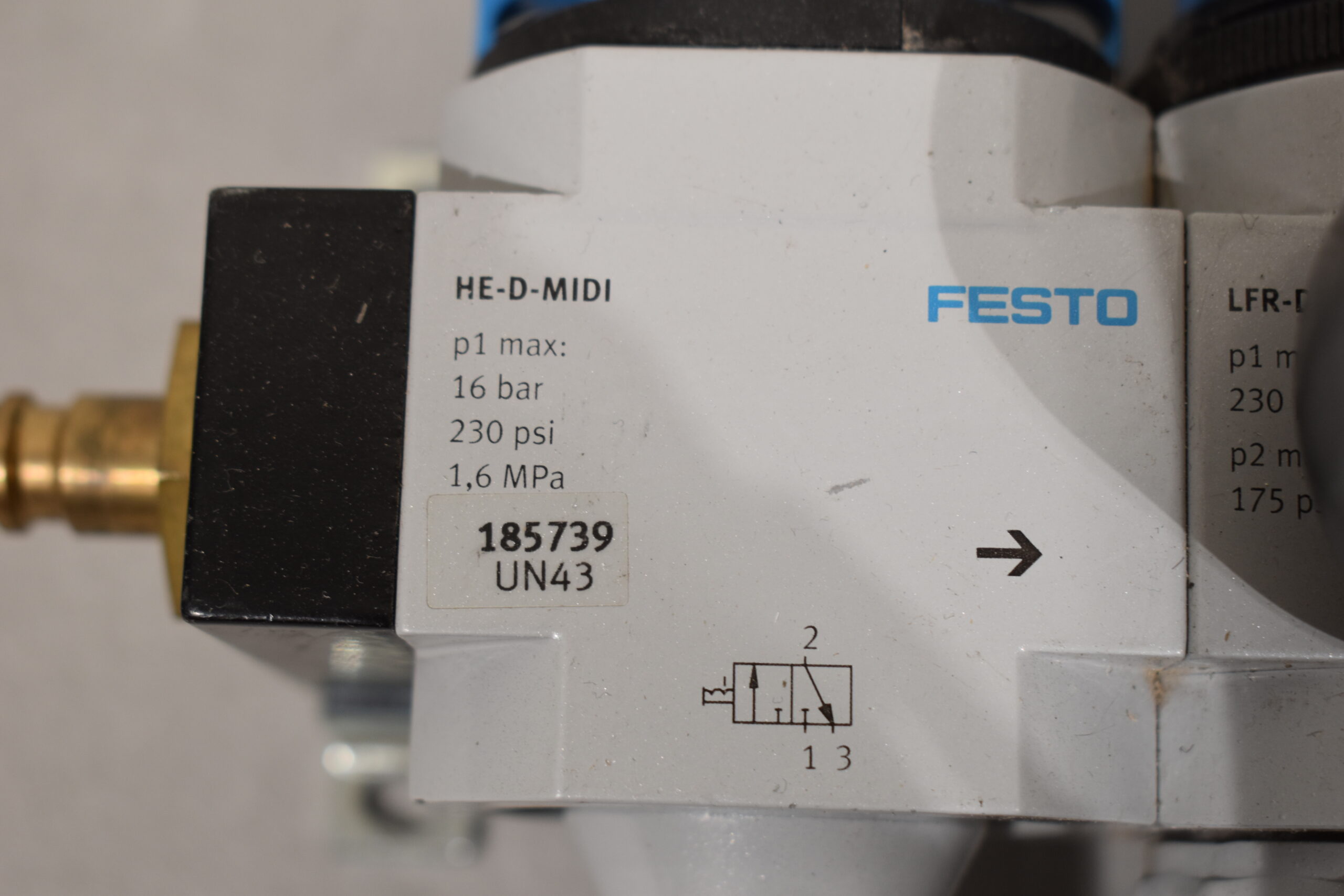 Festo Wartungseinheit Midi mit Verteilerblock