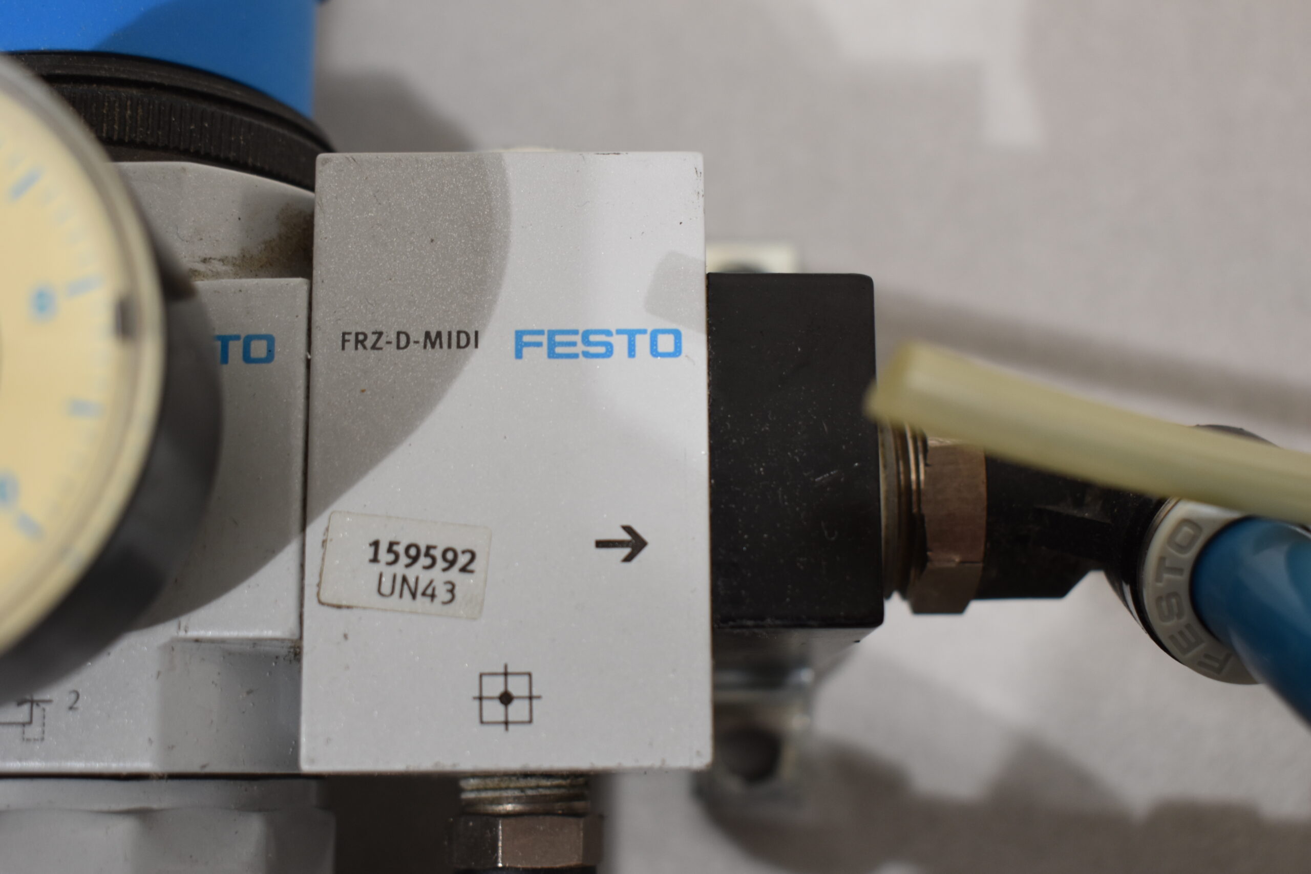 Festo Wartungseinheit Midi mit Verteilerblock