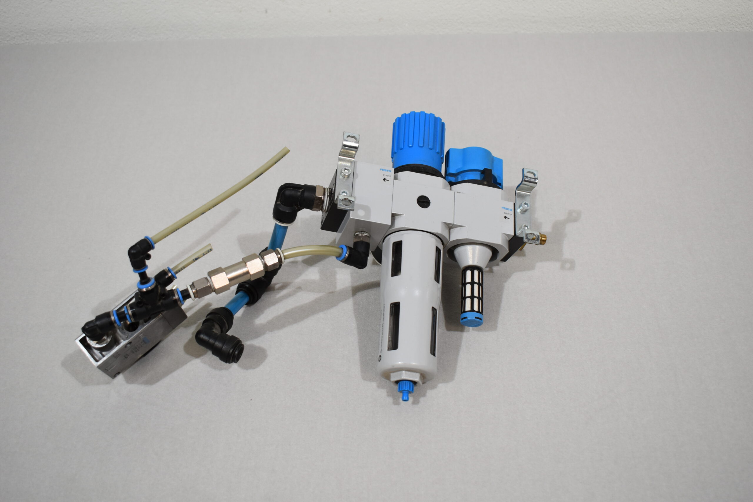 Festo Wartungseinheit Midi mit Verteilerblock