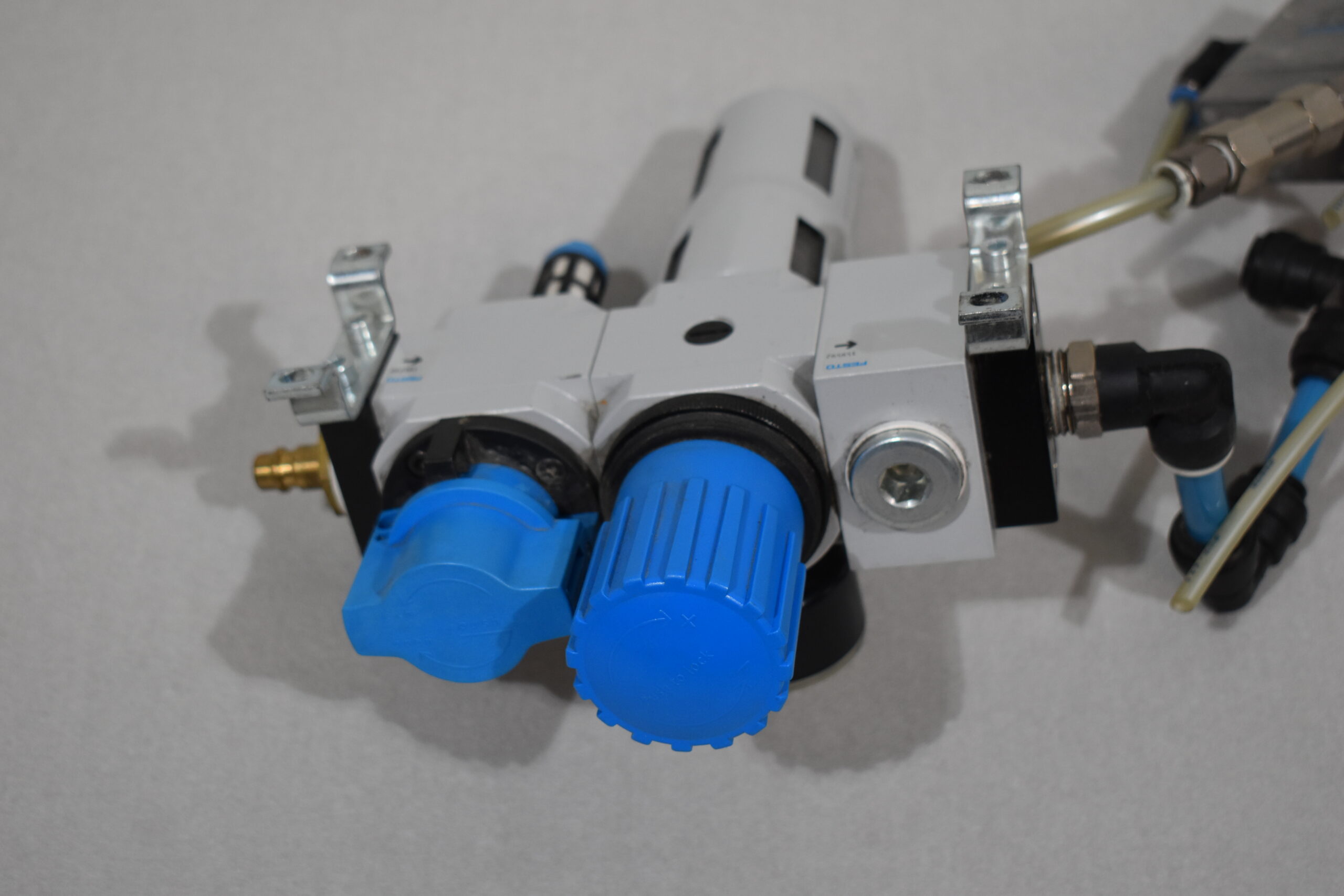 Festo Wartungseinheit Midi mit Verteilerblock