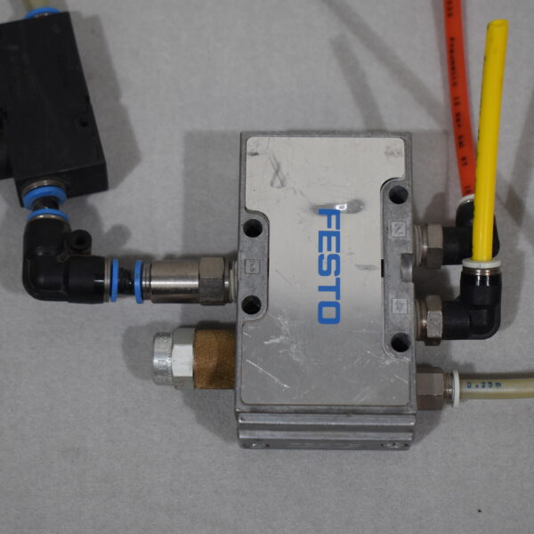 Festo Wartungseinheit Midi mit Verteilerblock
