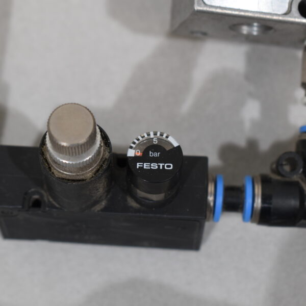 Festo Wartungseinheit Midi mit Verteilerblock