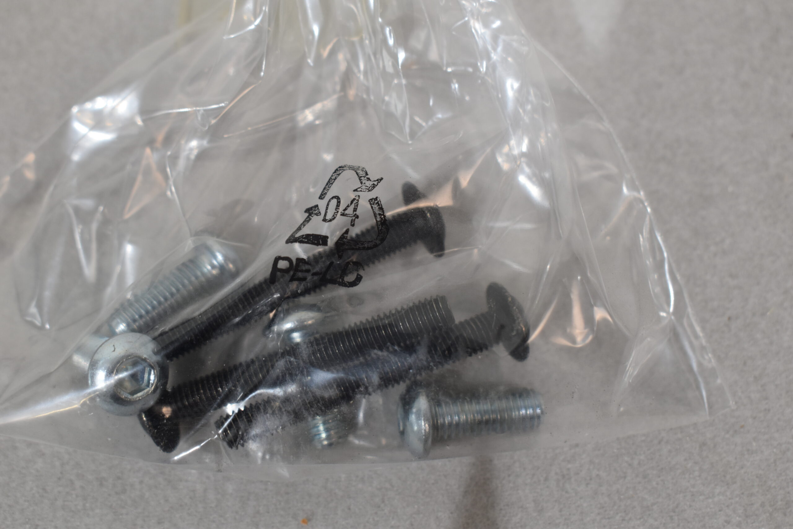 Leuchtenträger einteilig links IM1