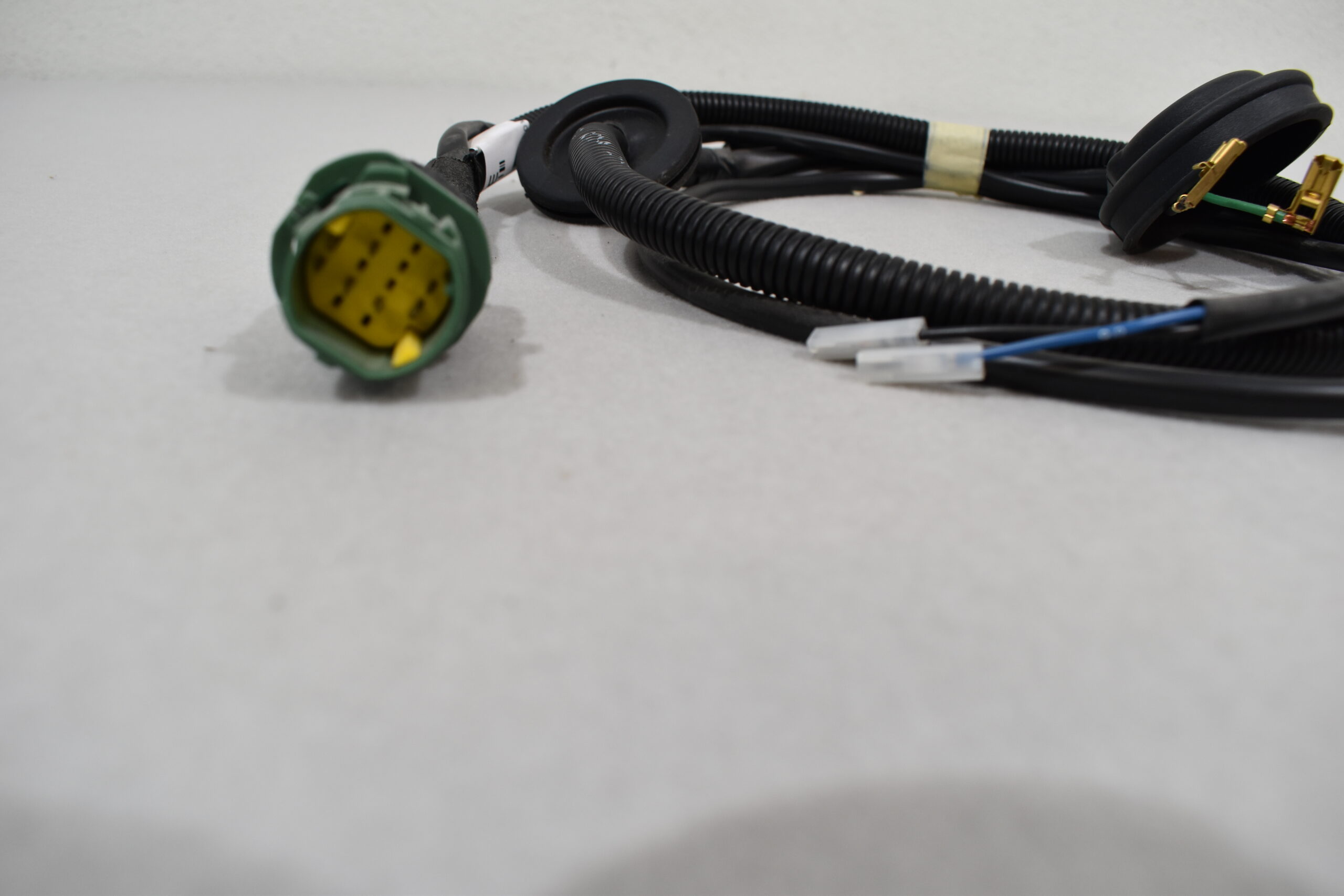 Leuchtenträger einteilig links IM1