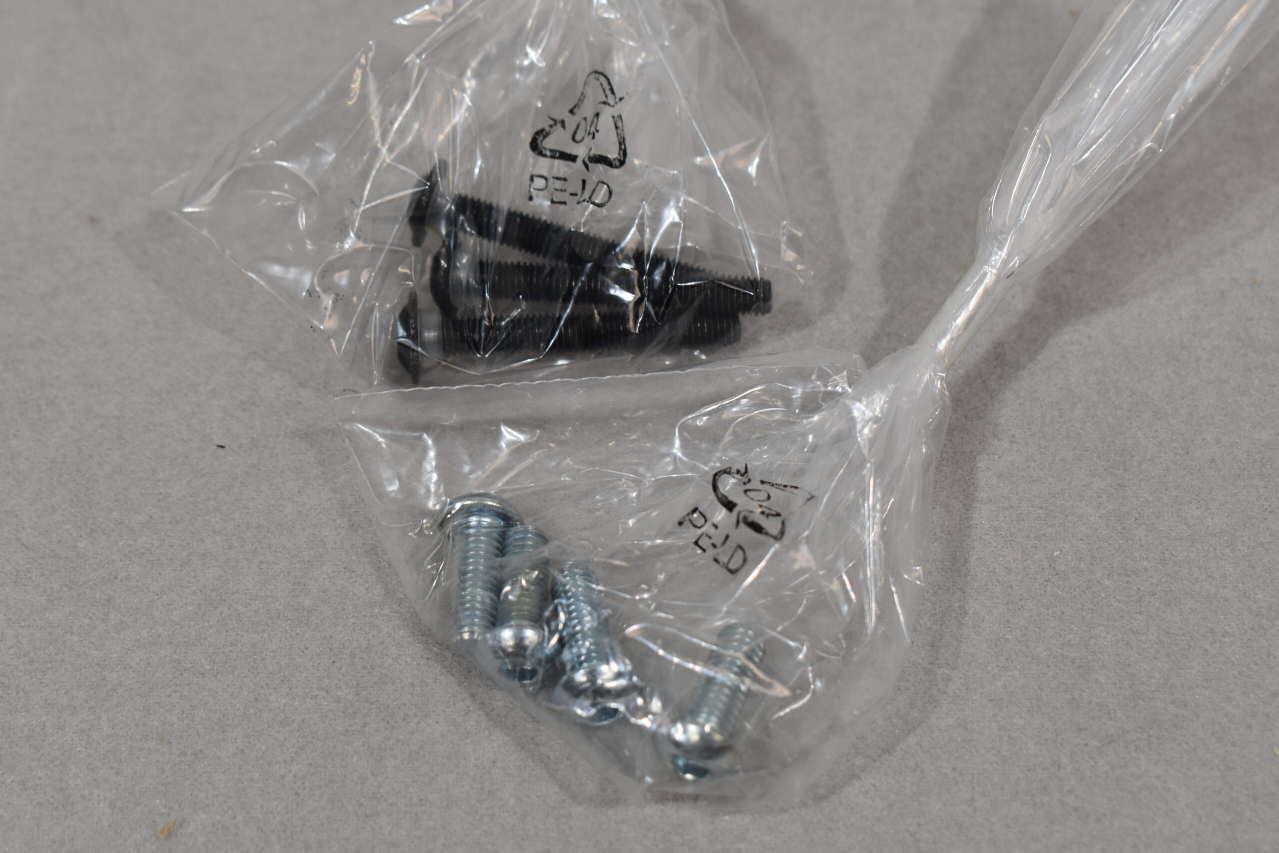 Leuchtenträger einteilig links IN3 MJ2