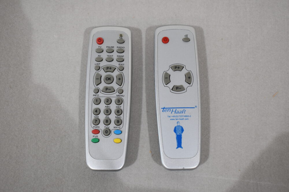 Oyster 85 Digital HDCI+DVB-T SKEW Satelliten-Anlage