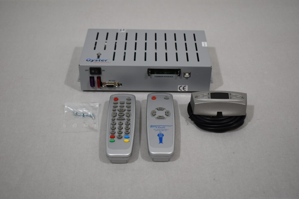 Oyster 85 Digital CI; Digital HDCI+DVB-T SKEW-Satelliten-Anlage